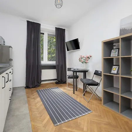 Cozy For Couples Near The Old Town By Renters *