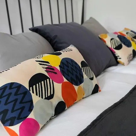 Cozy For Couples Near The Old Town By Renters アパート