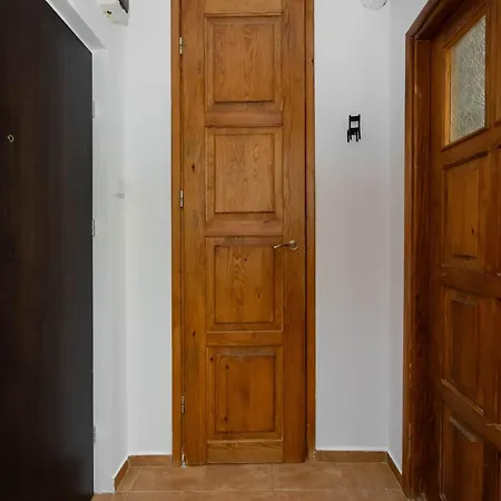 Cozy For Couples Near The Old Town By Renters